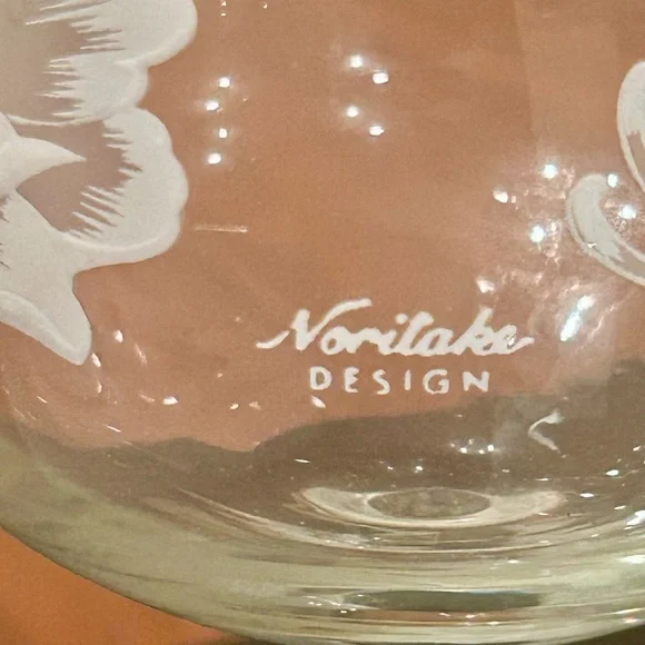 Noritake Design Hand-Painted Elegant Chrysanthemum White Floral - Set of 6